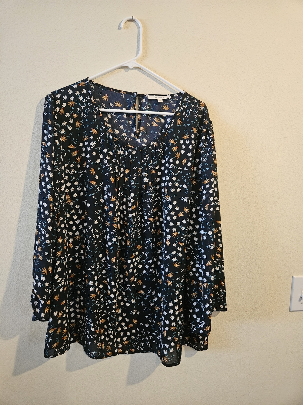 Women's Dark Blue Floral Long-Sleeve Blouse